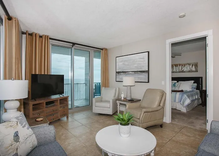 Island Tower 1401 Apartment *