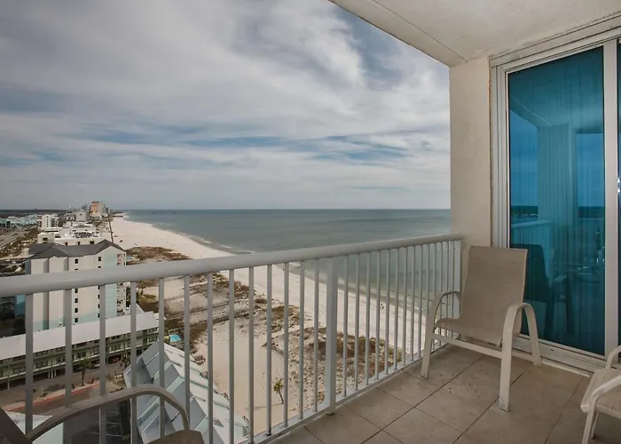 Island Tower 1401 Apartment *