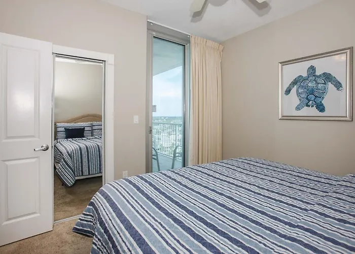 Island Tower 1401 Apartment *